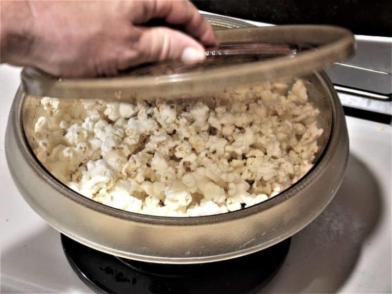 How to Pop Microwave Popcorn On The Stove
